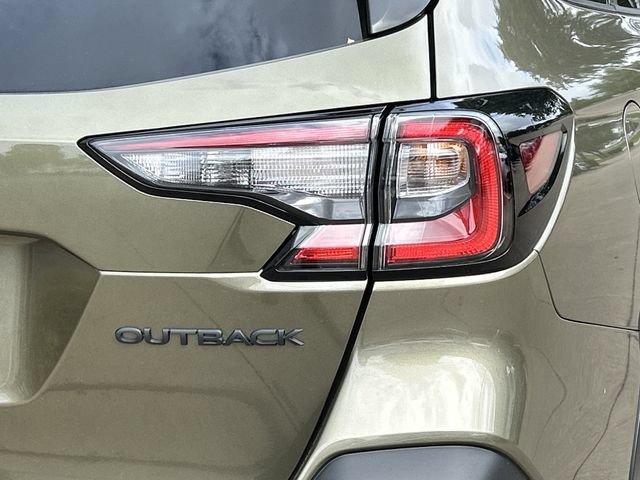 Used 2025 Subaru Outback Onyx Edition AWD/4WD image 8