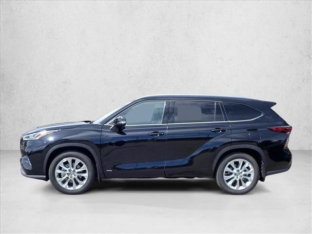 Certified 2026 Toyota Highlander Limited AWD/4WD image 2