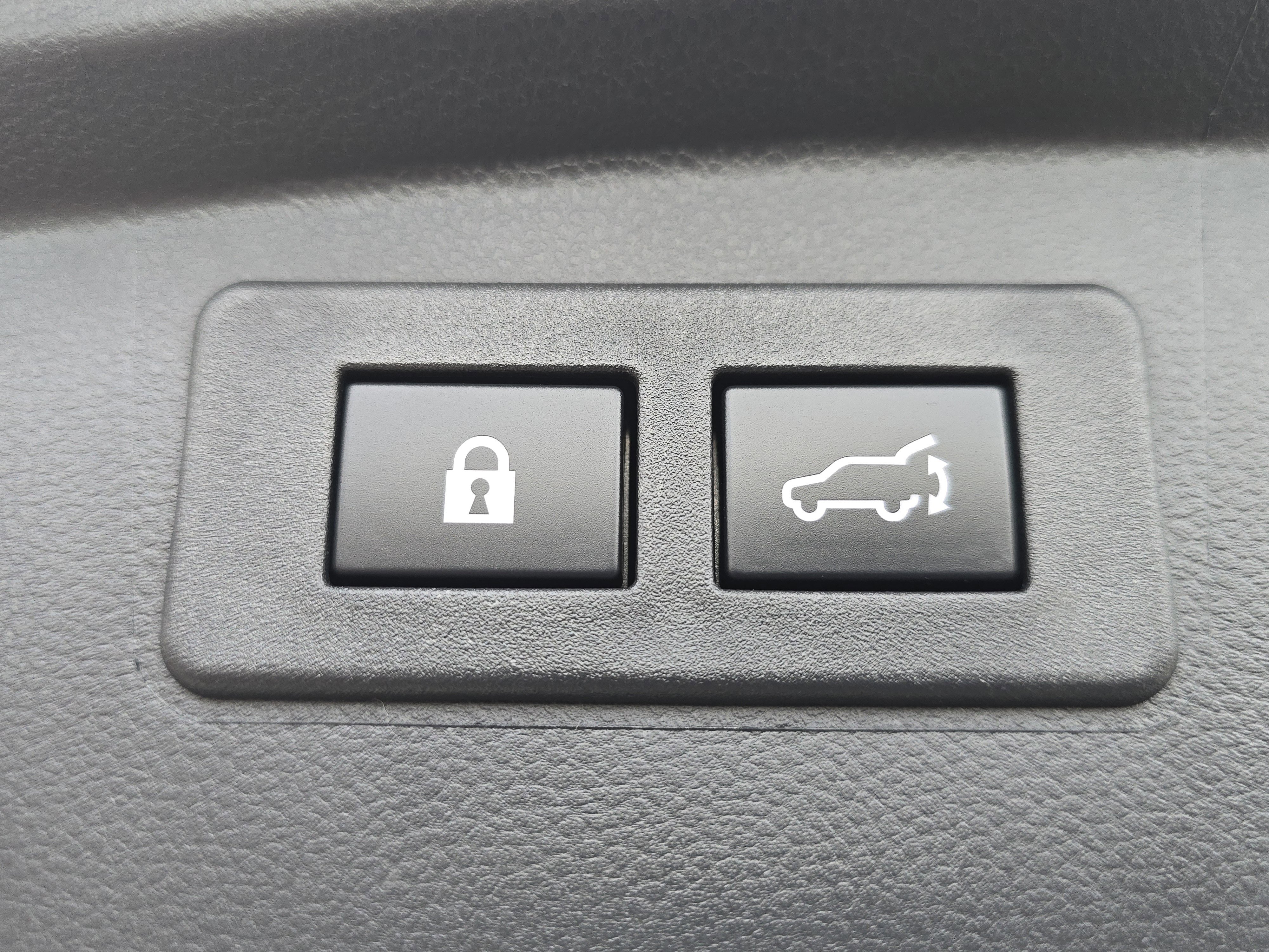 Certified 2025 Subaru Outback Limited w/ Popular Package #2 image 17