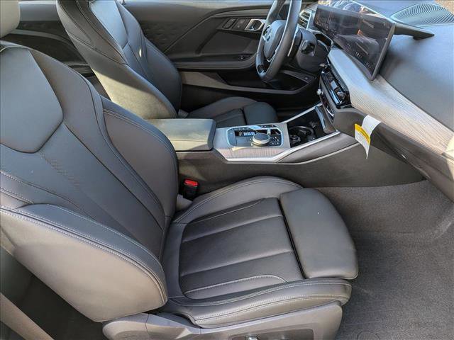 Used 2025 BMW 230i Coupe w/ Premium Package RWD image 22