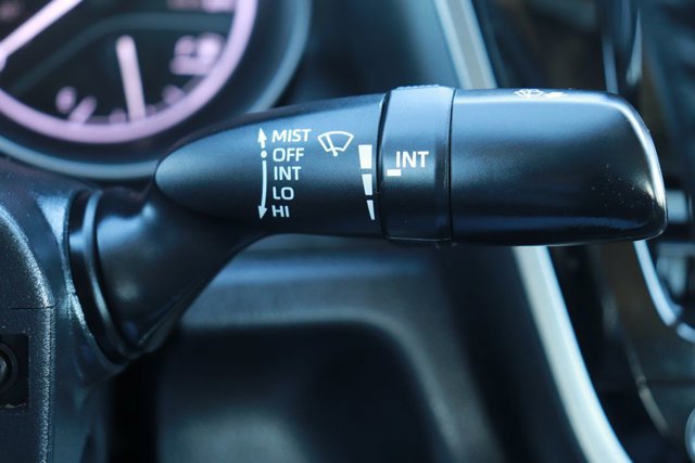 Used 2023 Toyota Camry SE image 23