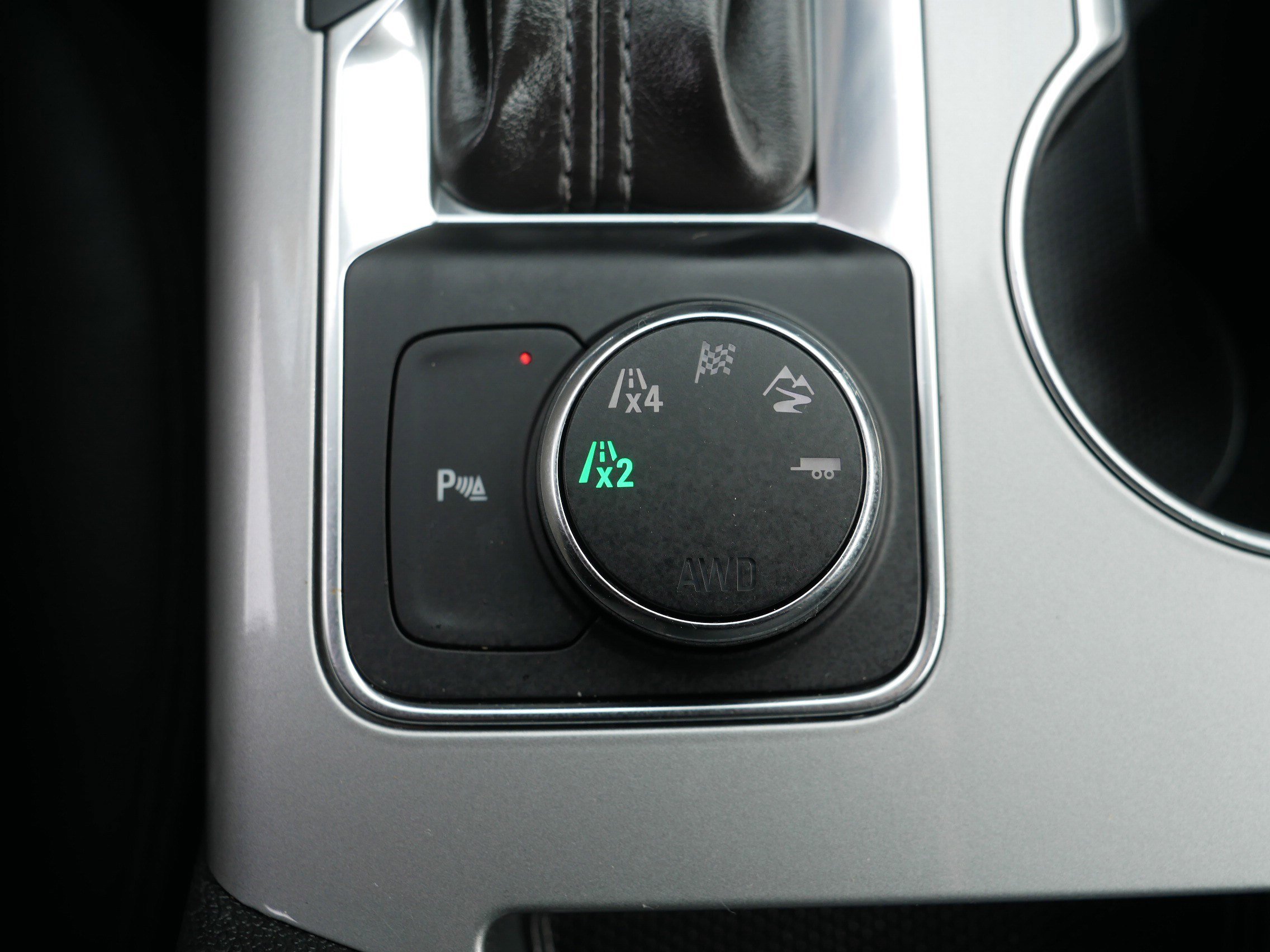 Used 2020 Chevrolet Blazer LT image 32