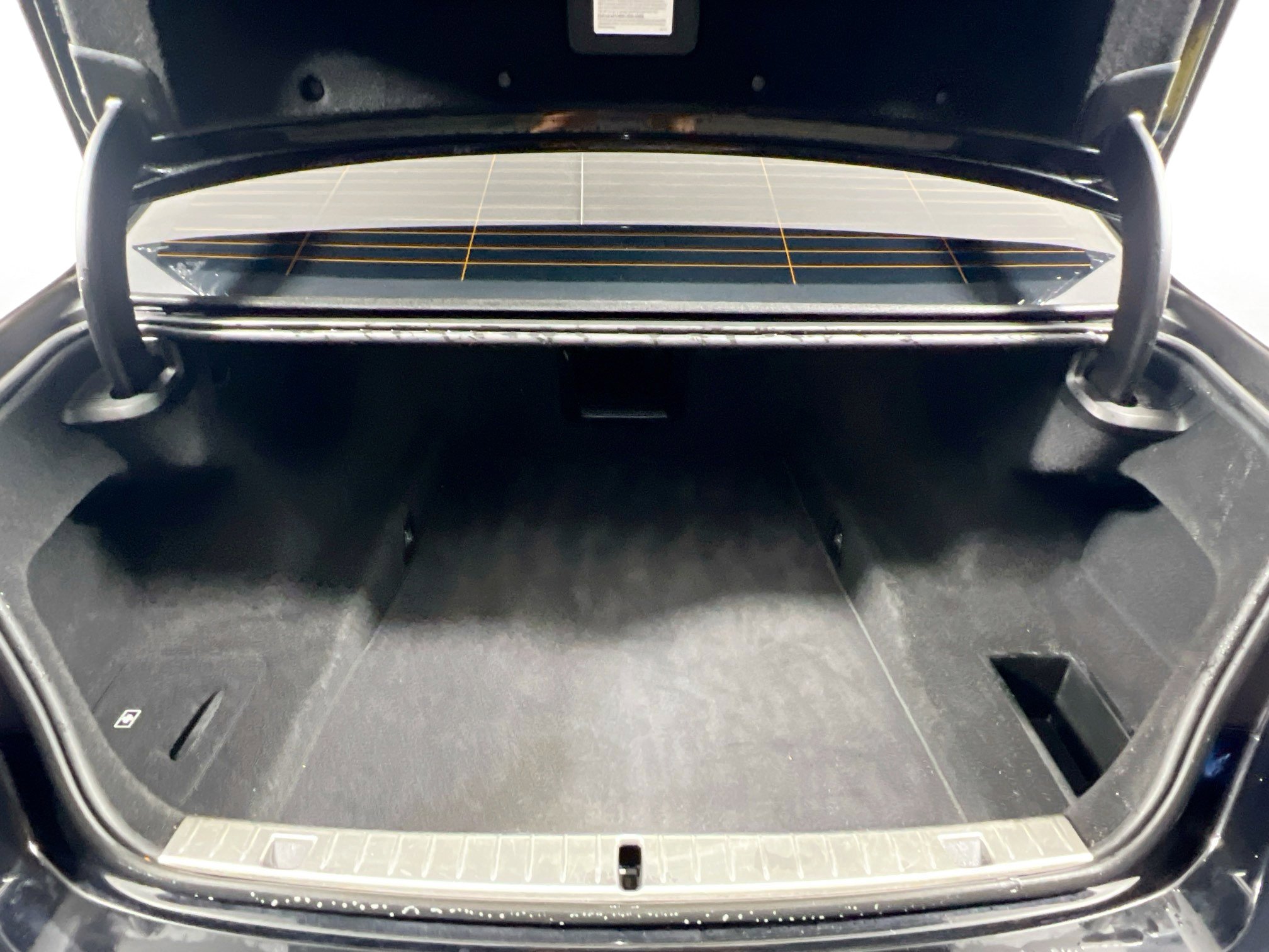 Used 2022 BMW 740i xDrive w/ Premium Package image 34