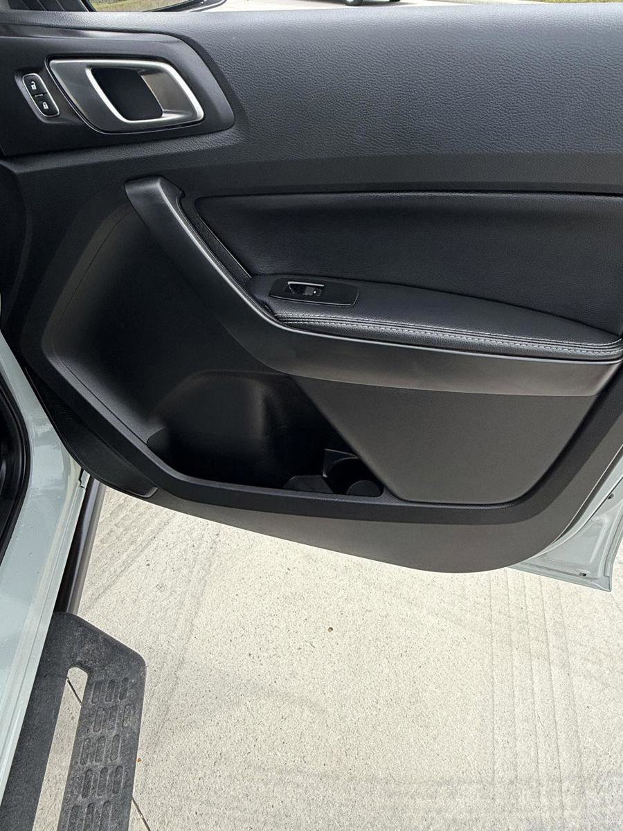 Used 2021 Ford Ranger Lariat w/ Tremor Off-Road Package image 17