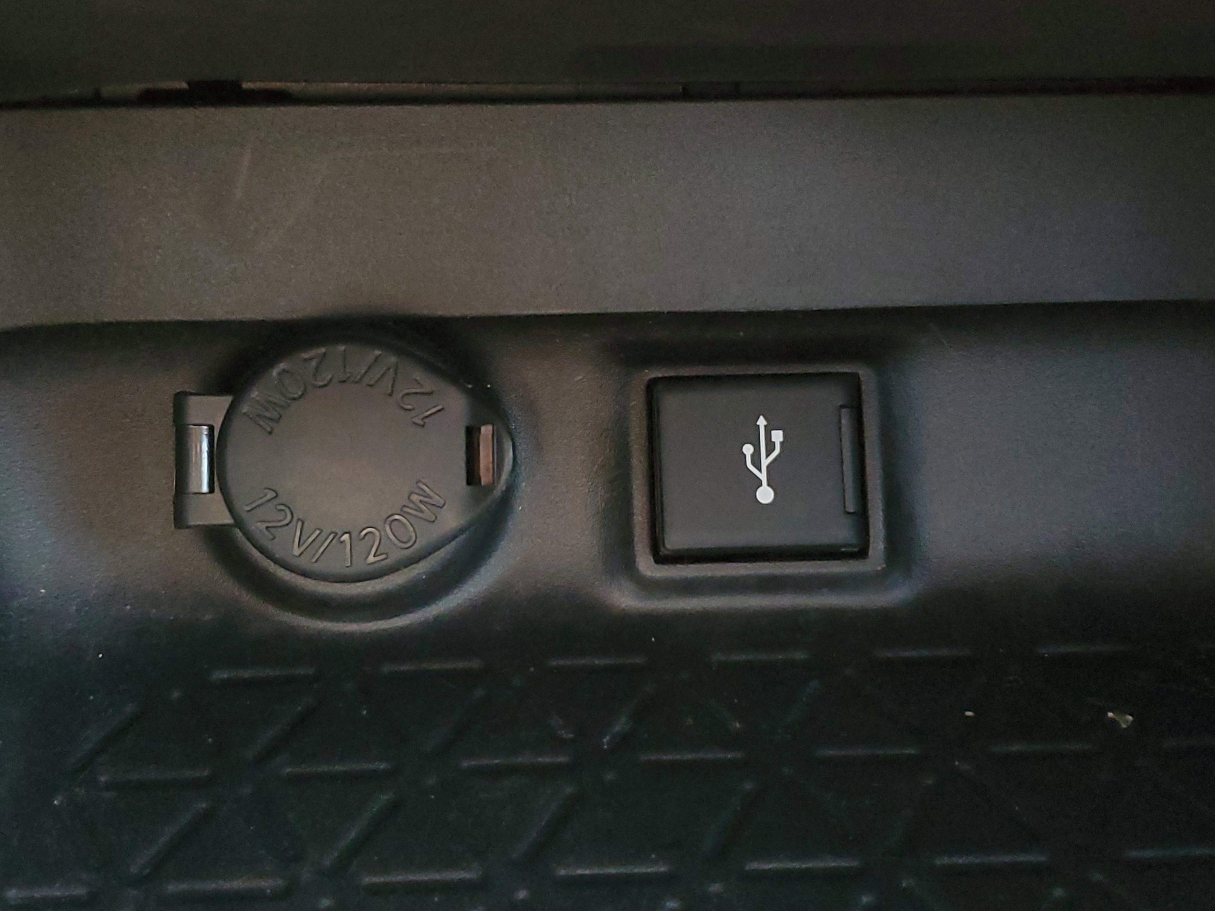 Certified 2021 Toyota RAV4 XLE w/ Convenience Package image 28