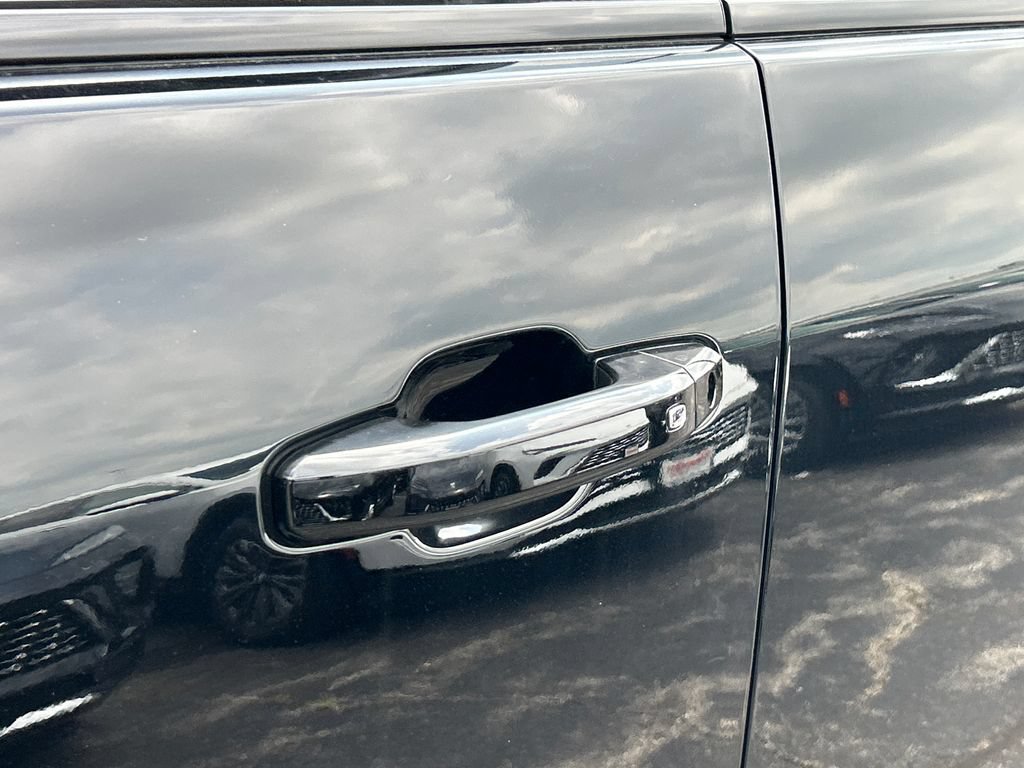 New 2026 GMC Sierra 2500 AT4 w/ AT4 Premium Plus Package AWD/4WD image 16