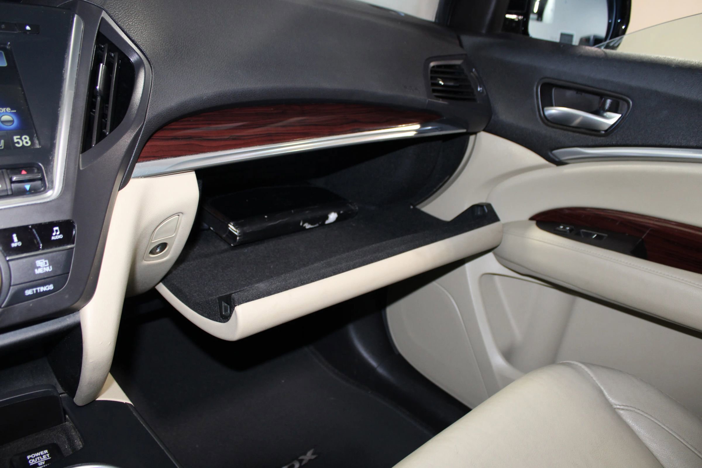 Used 2016 Acura MDX FWD image 20