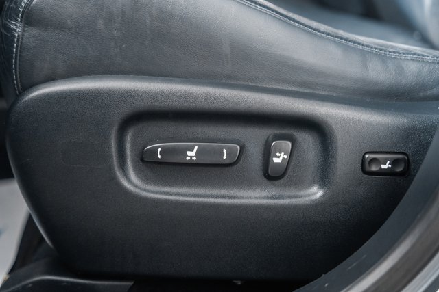 Used 2013 Lexus RX 450h AWD image 38