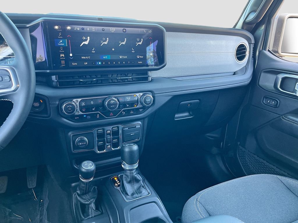 Certified 2025 Jeep Wrangler Unlimited Sahara w/ Safety Group image 22