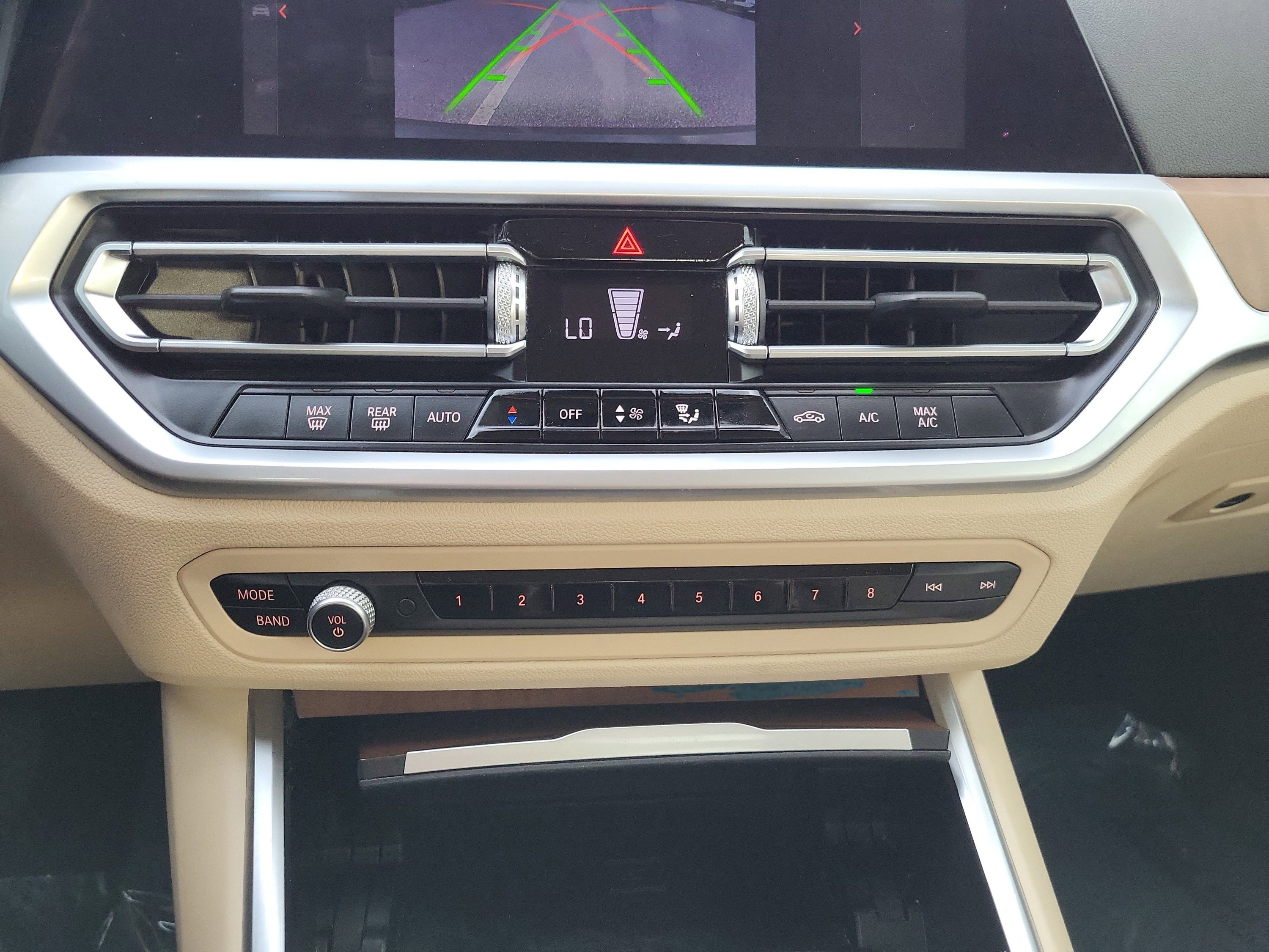 Used 2019 BMW 330i xDrive Sedan AWD/4WD image 29