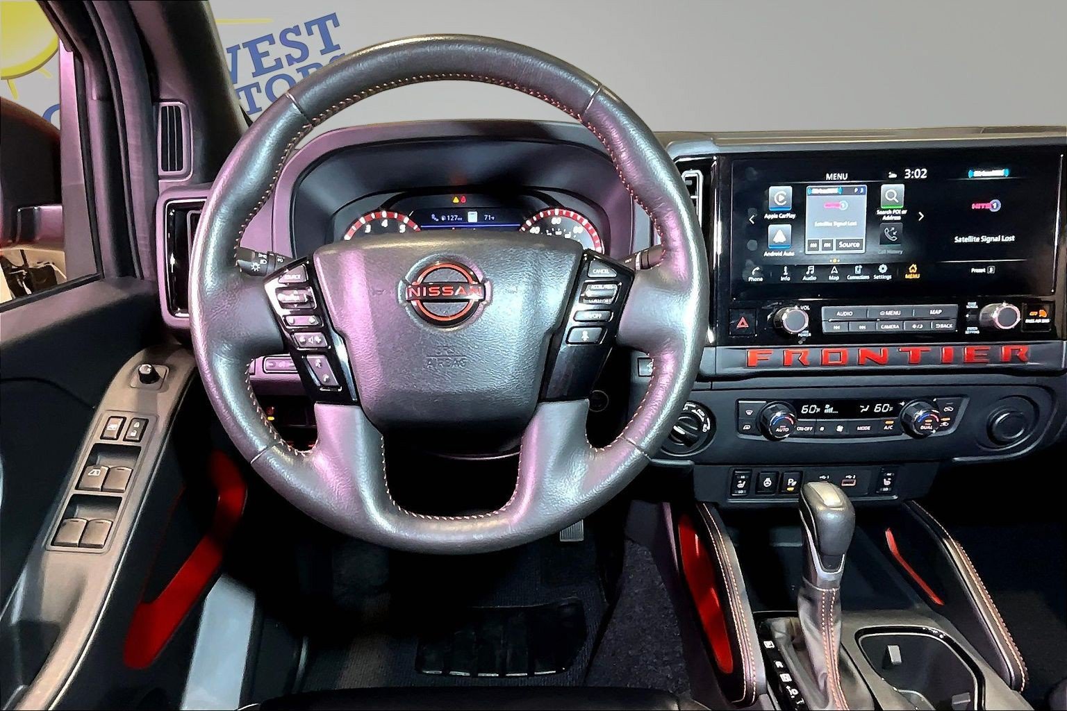 Used 2025 Nissan Frontier PRO-4X w/ Pro Premium Package AWD/4WD image 10