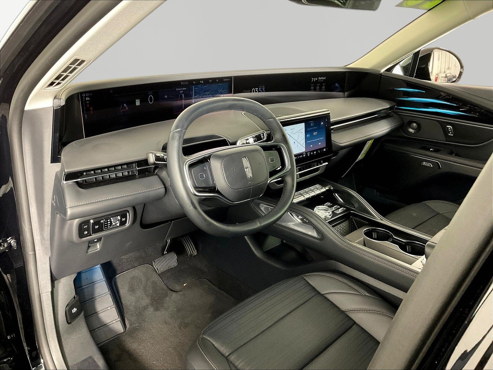 Used 2026 Lincoln Nautilus Reserve AWD/4WD image 17