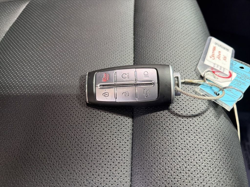 Used 2025 Genesis GV70 2.5T image 28