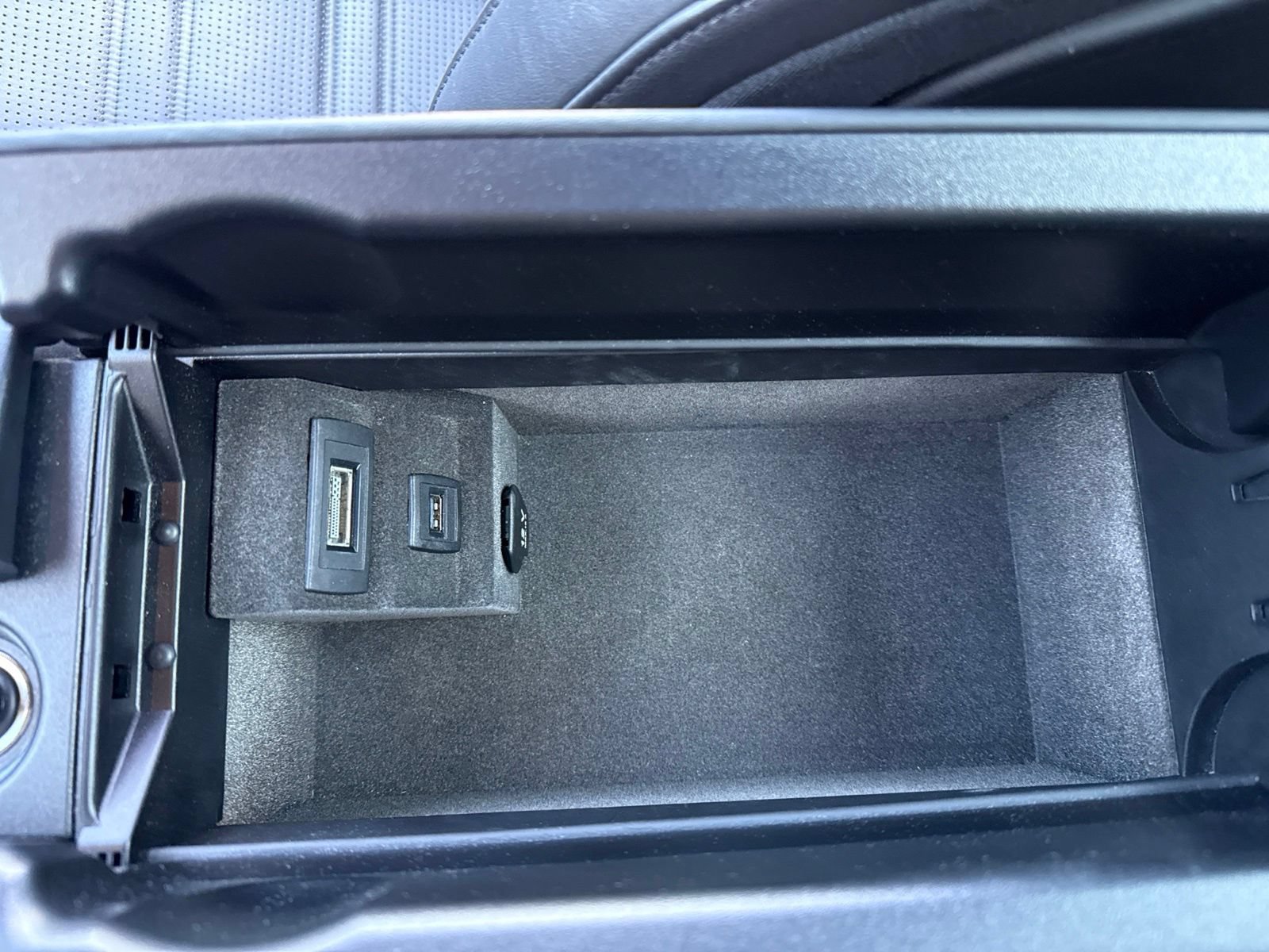 Used 2013 Mercedes-Benz SL 63 AMG image 28