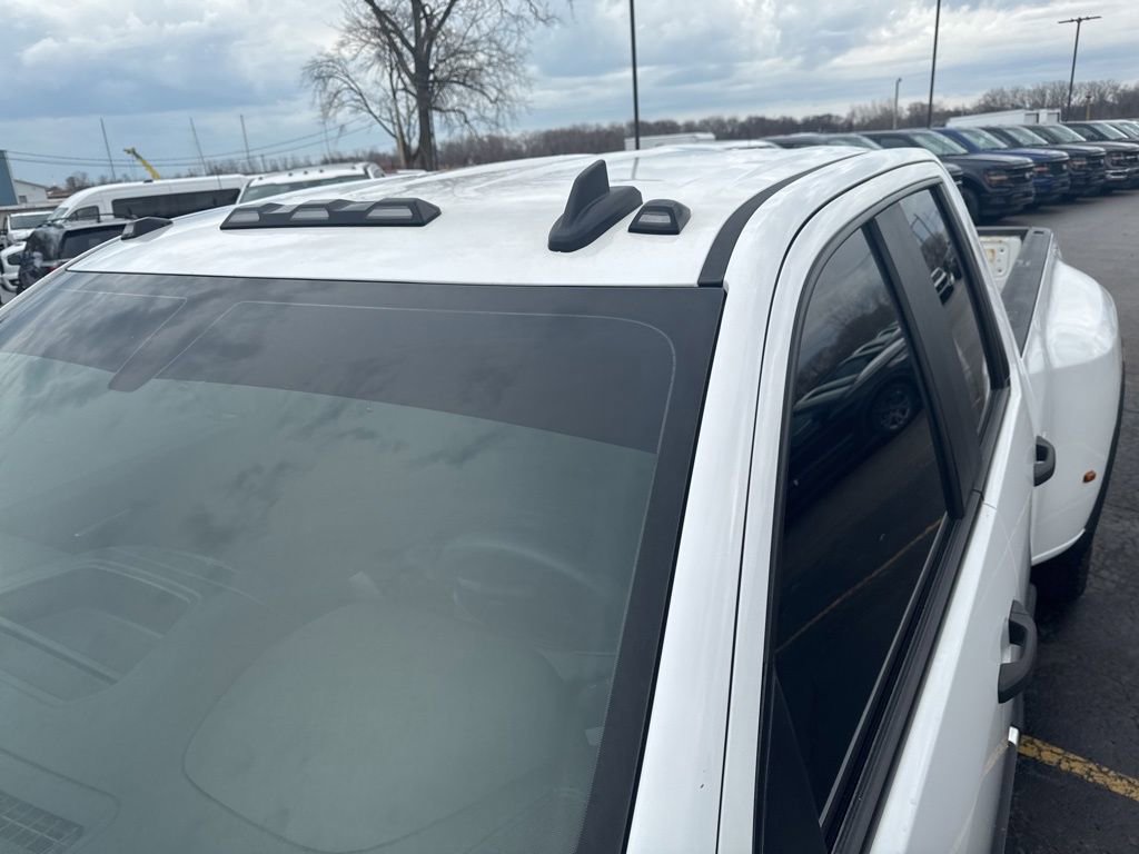 Used 2023 GMC Sierra 3500 Pro w/ Convenience Package image 44