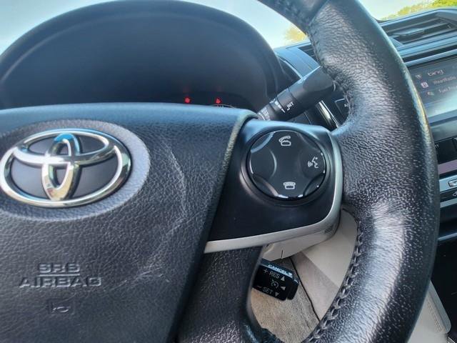 Used 2012 Toyota Camry XLE FWD image 13