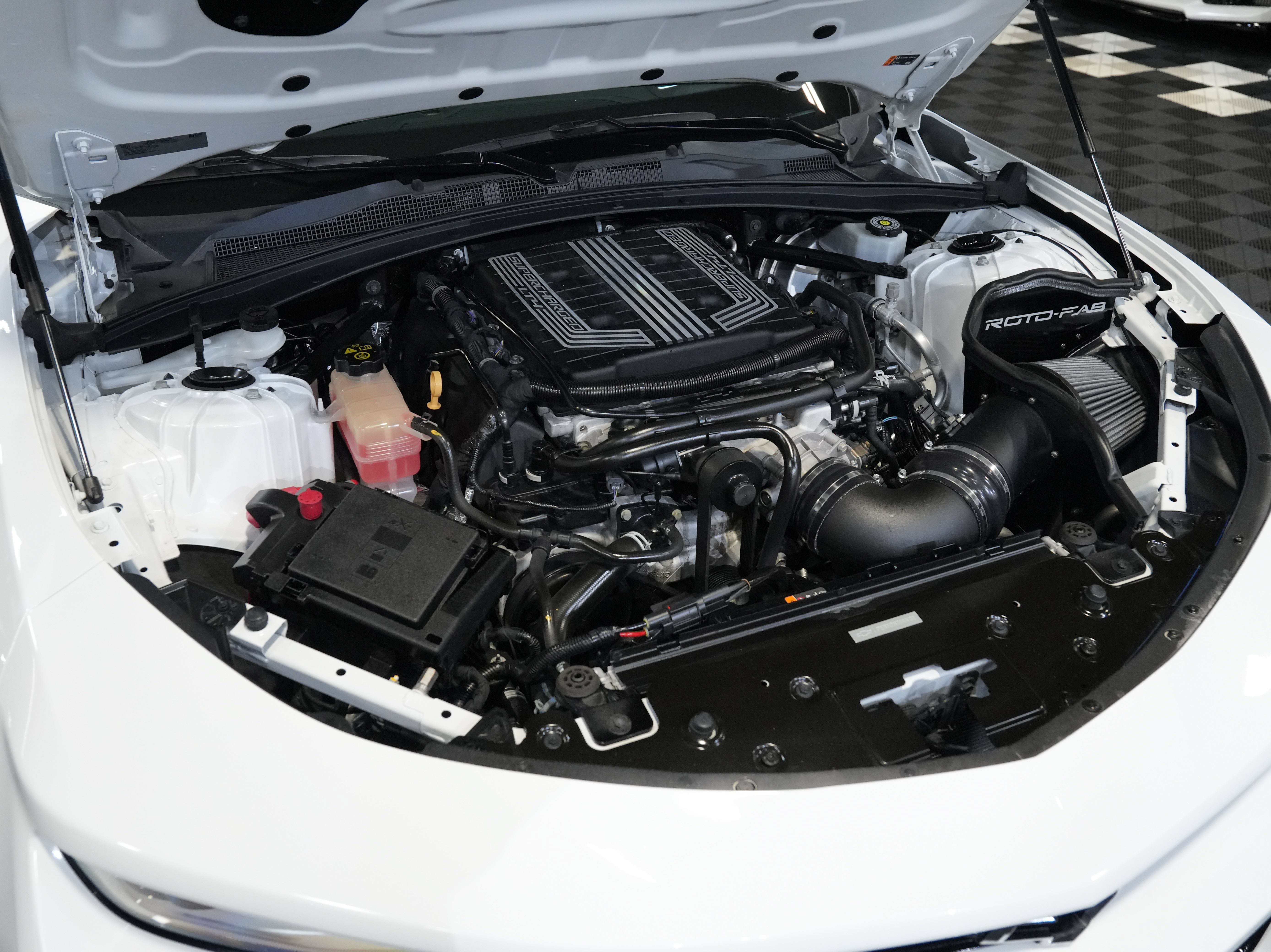 Used 2018 Chevrolet Camaro ZL1 RWD image 45