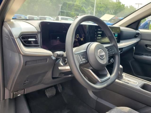 Used 2025 Nissan Kicks SV w/ SV Premium Package AWD/4WD image 12
