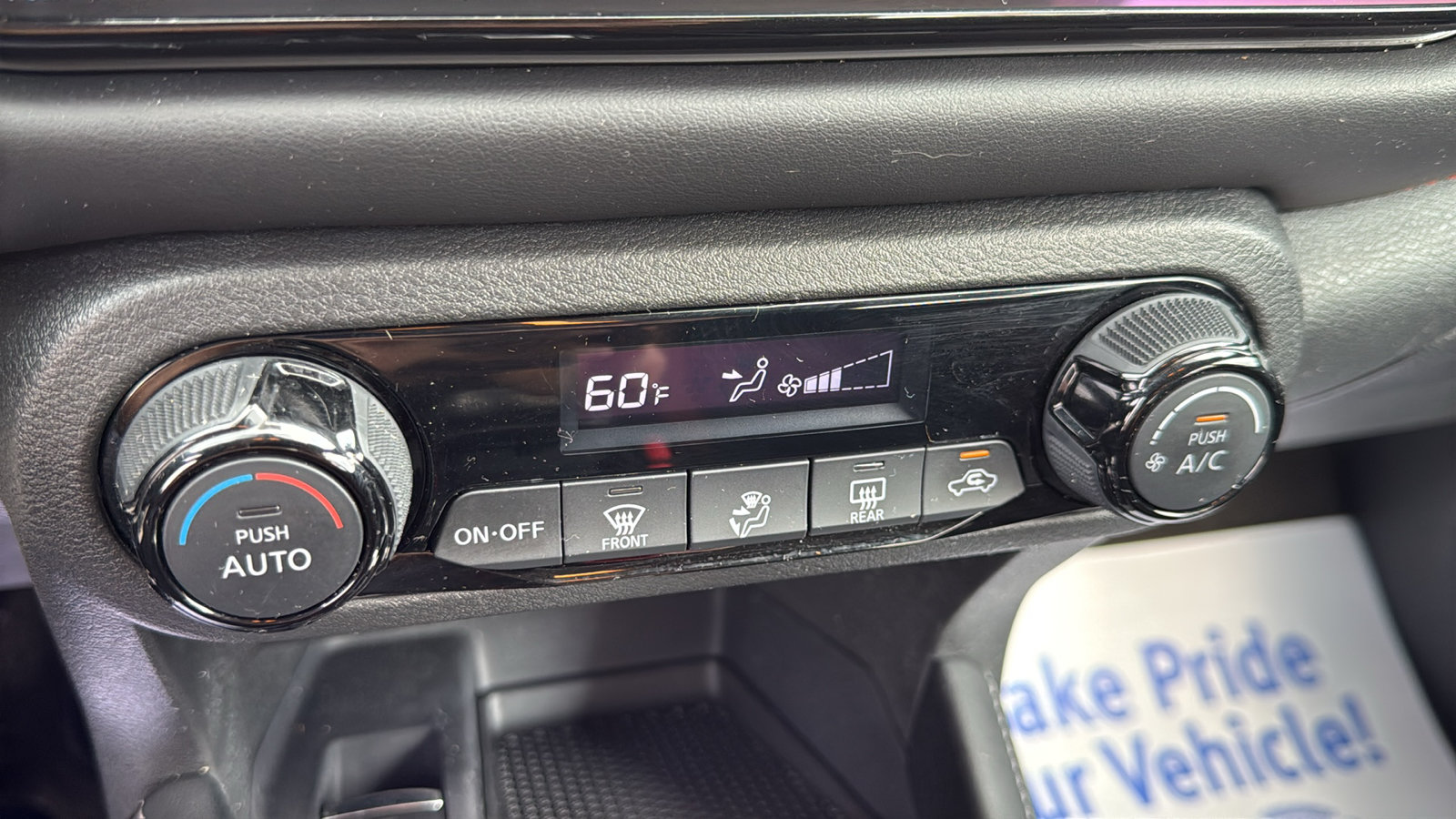 Certified 2024 Nissan Kicks SR FWD image 15