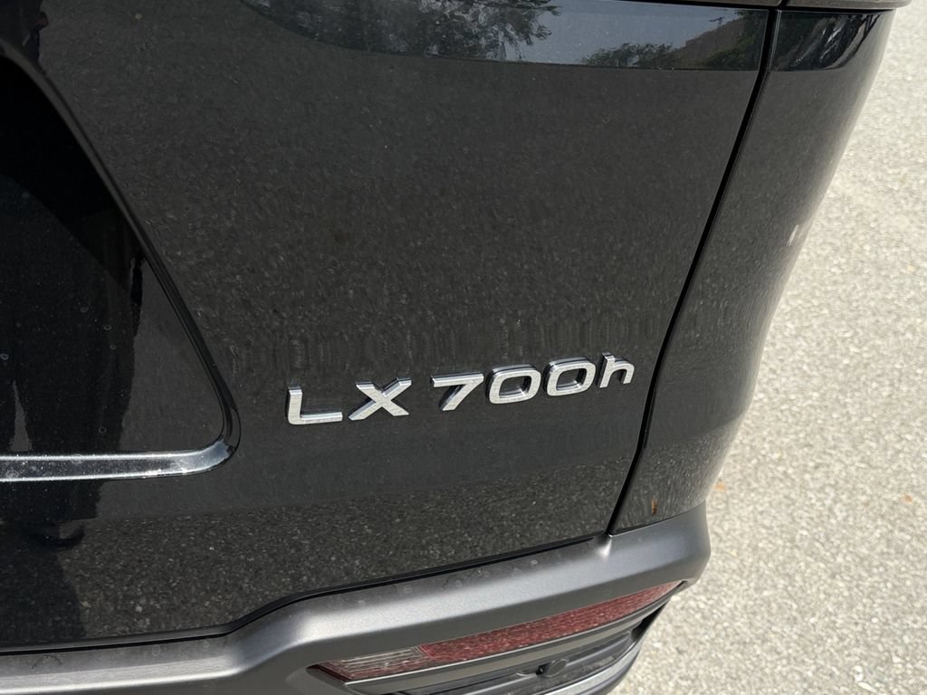 New 2026 Lexus LX 700h Luxury AWD/4WD image 29