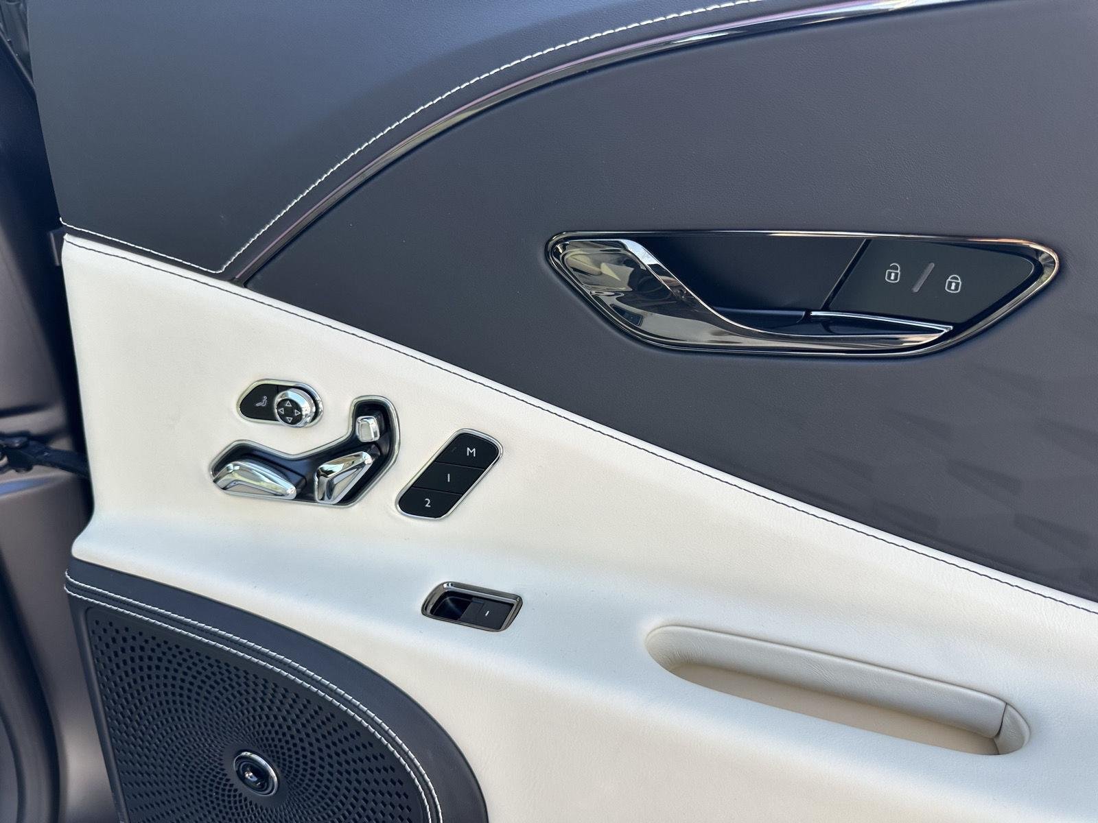 New 2026 Bentley Flying Spur Plug-In Hybrid AWD/4WD image 21