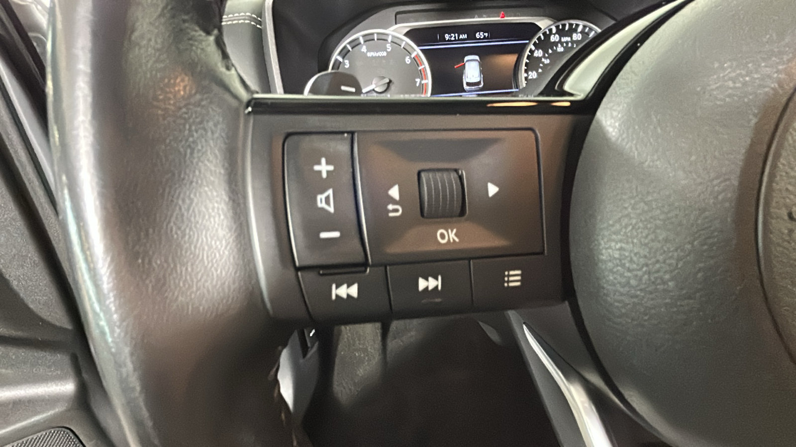 Used 2023 Nissan Rogue SV w/ SV Premium B Package AWD/4WD image 20