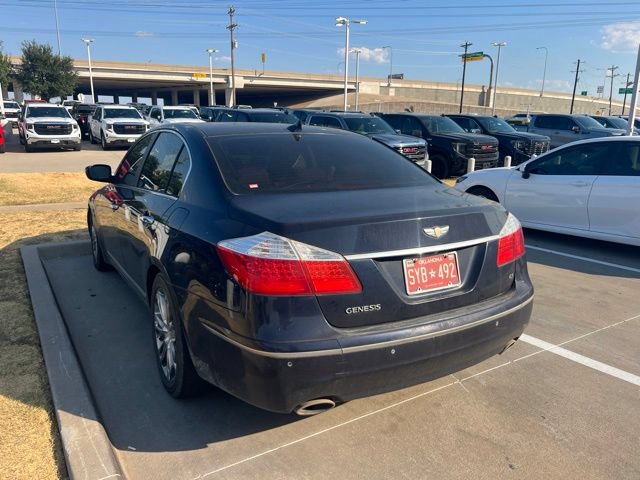 Used 2010 Hyundai Genesis 4.6 w/ Technology Pkg 5 RWD image 3