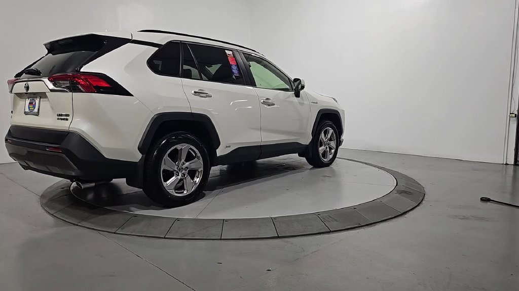 Used 2019 Toyota RAV4 Limited AWD/4WD image 5