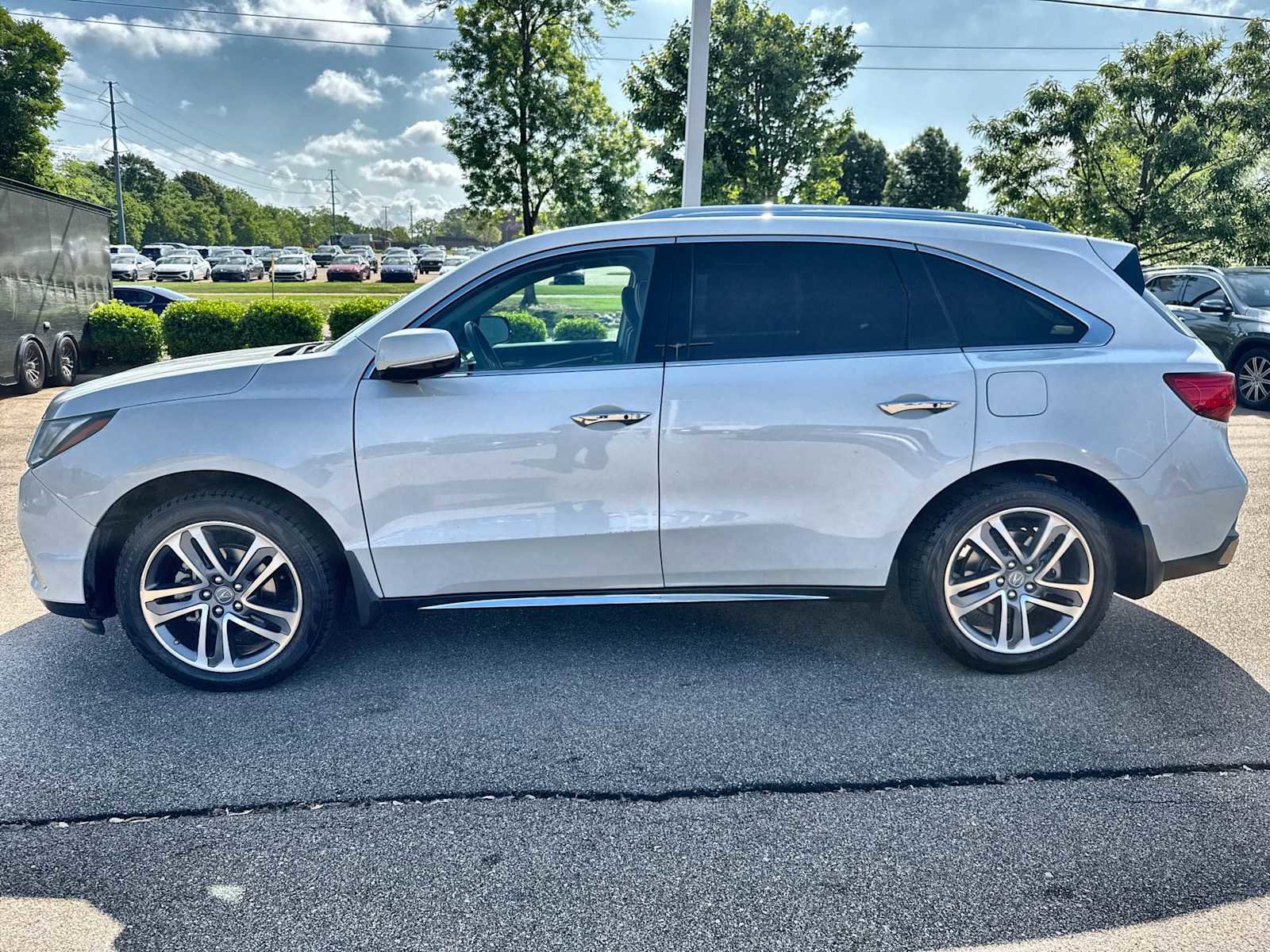 Used 2018 Acura MDX FWD w/ Advance Package image 5
