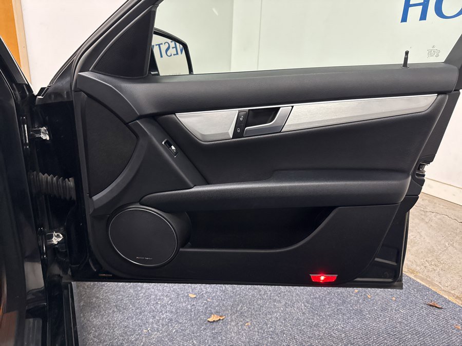 Used 2014 Mercedes-Benz C 300 4MATIC Sedan image 18