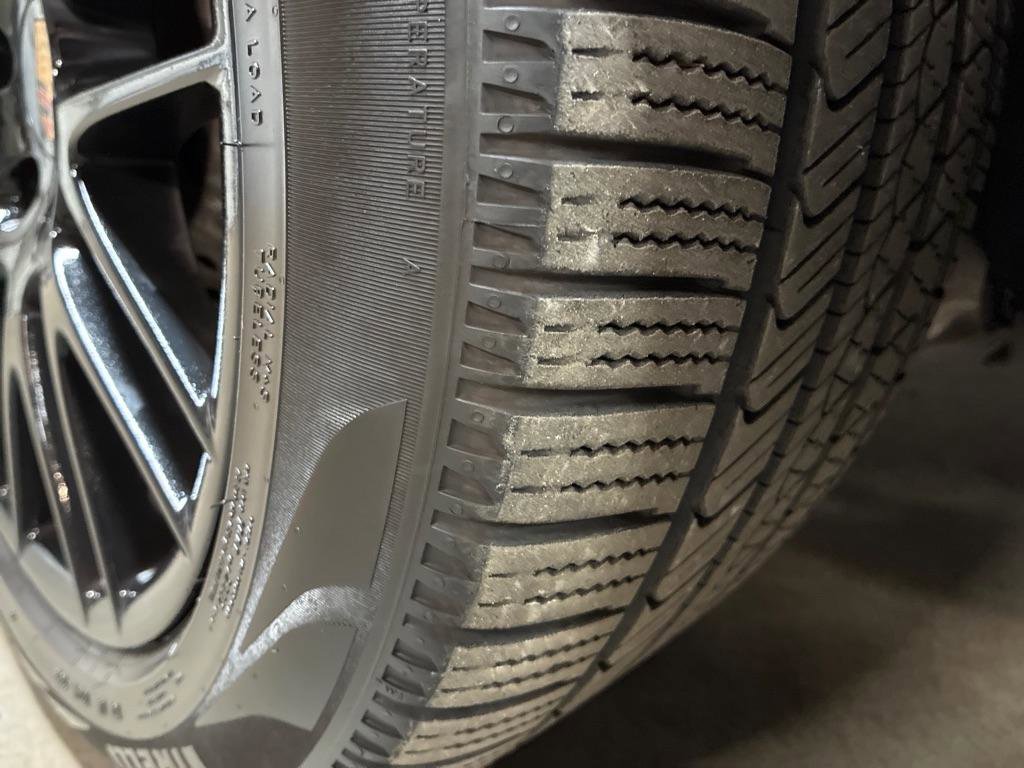 Used 2016 Porsche Cayenne Turbo image 13