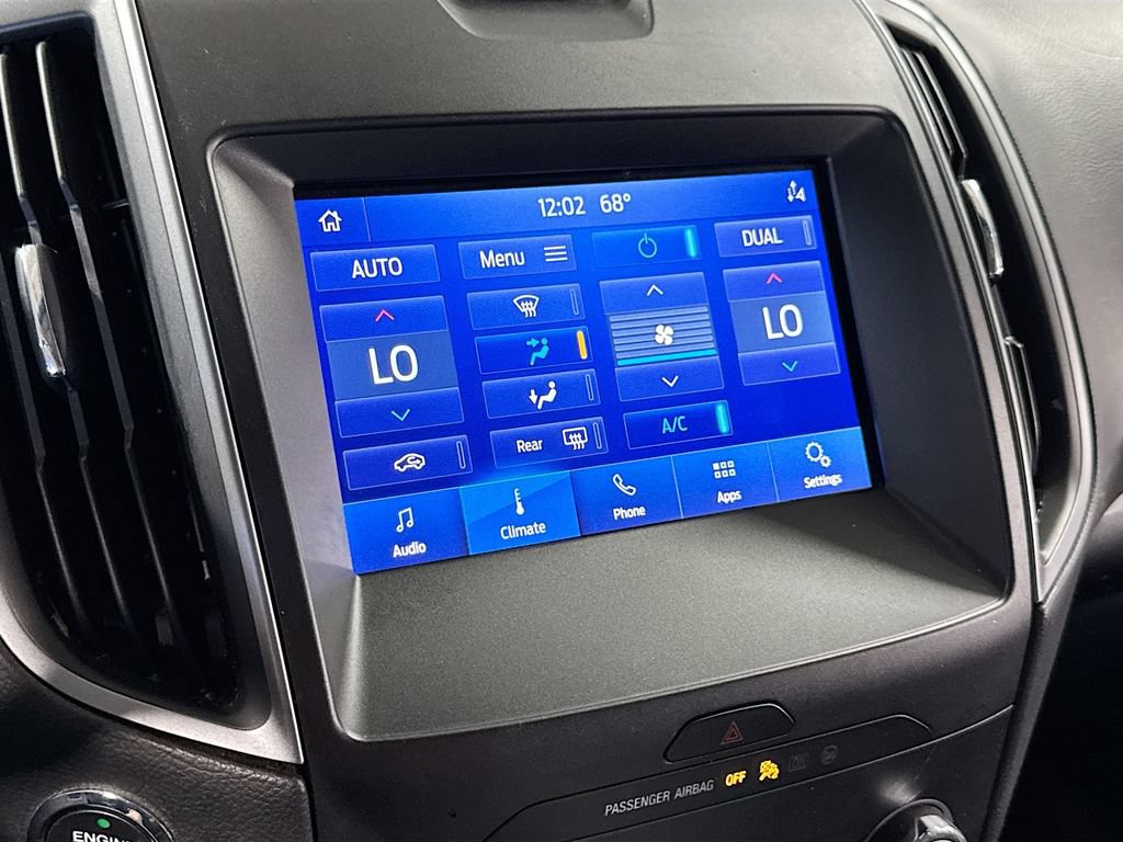 Used 2020 Ford Edge SE FWD image 22