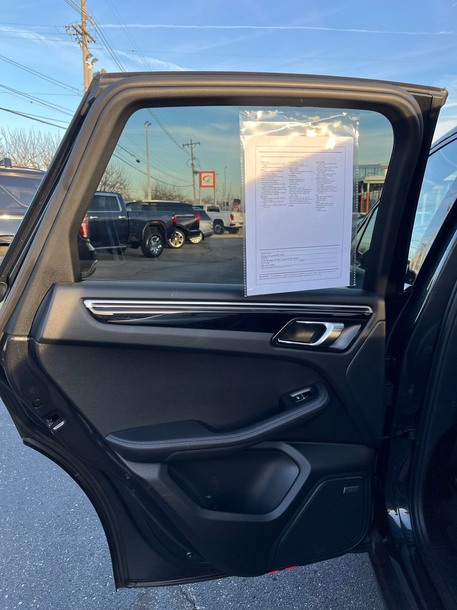 Used 2022 Porsche Macan image 11