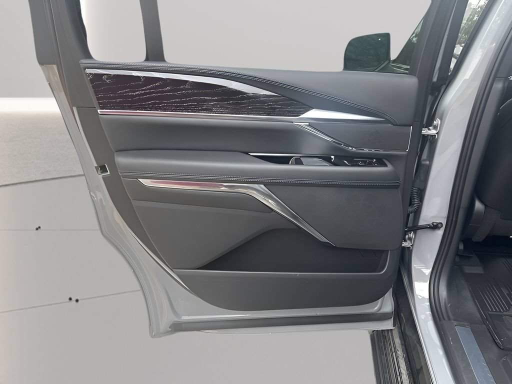 New 2026 Cadillac Escalade IQ Luxury 1 w/ LPO, Floor Liner Package AWD/4WD image 24