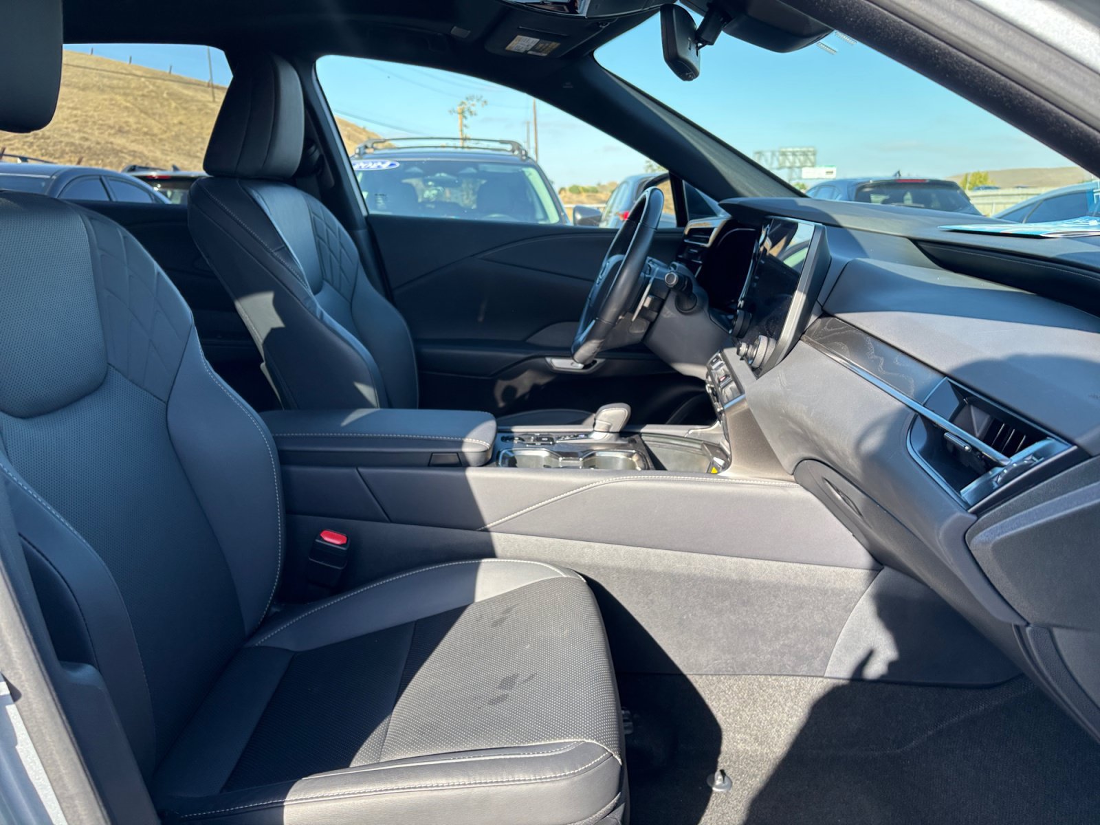 Used 2024 Lexus RX 350 Premium w/ Convenience Package FWD image 18
