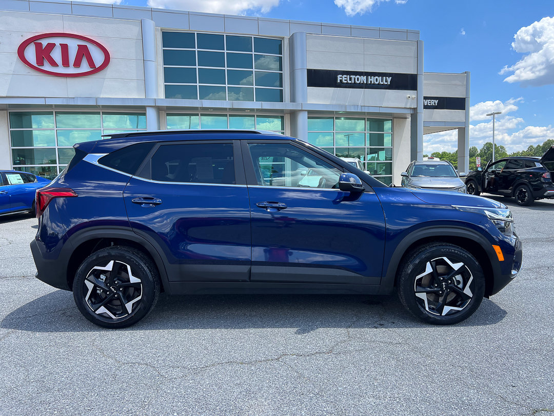 Used 2024 Kia Seltos EX AWD/4WD image 8