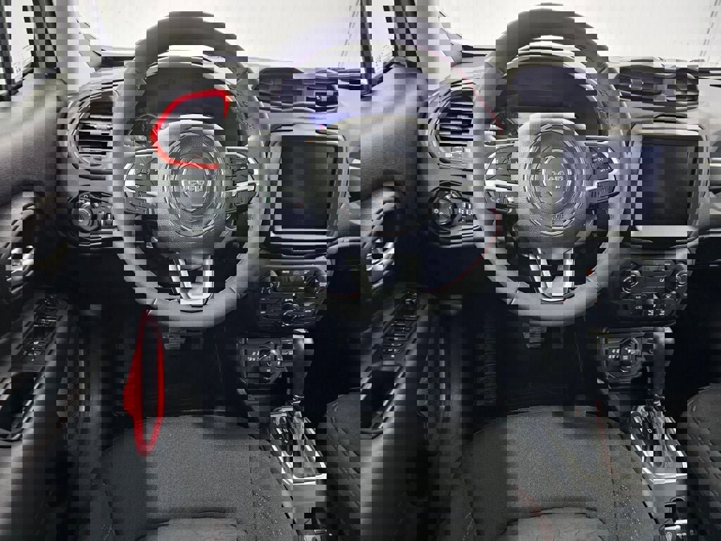 Used 2023 Jeep Renegade Trailhawk image 13