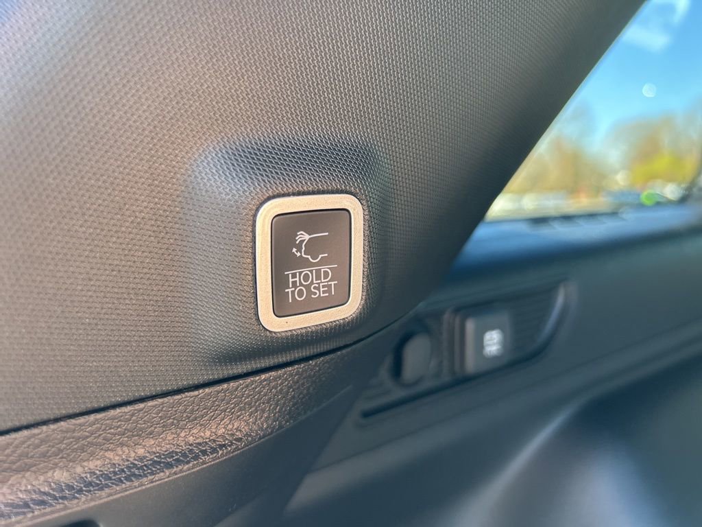 New 2025 Jeep Grand Cherokee Limited image 31