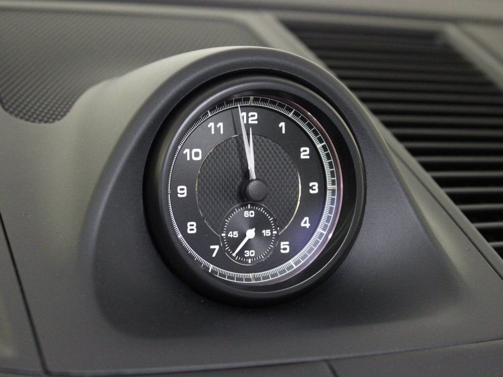 Certified 2025 Porsche Macan image 26