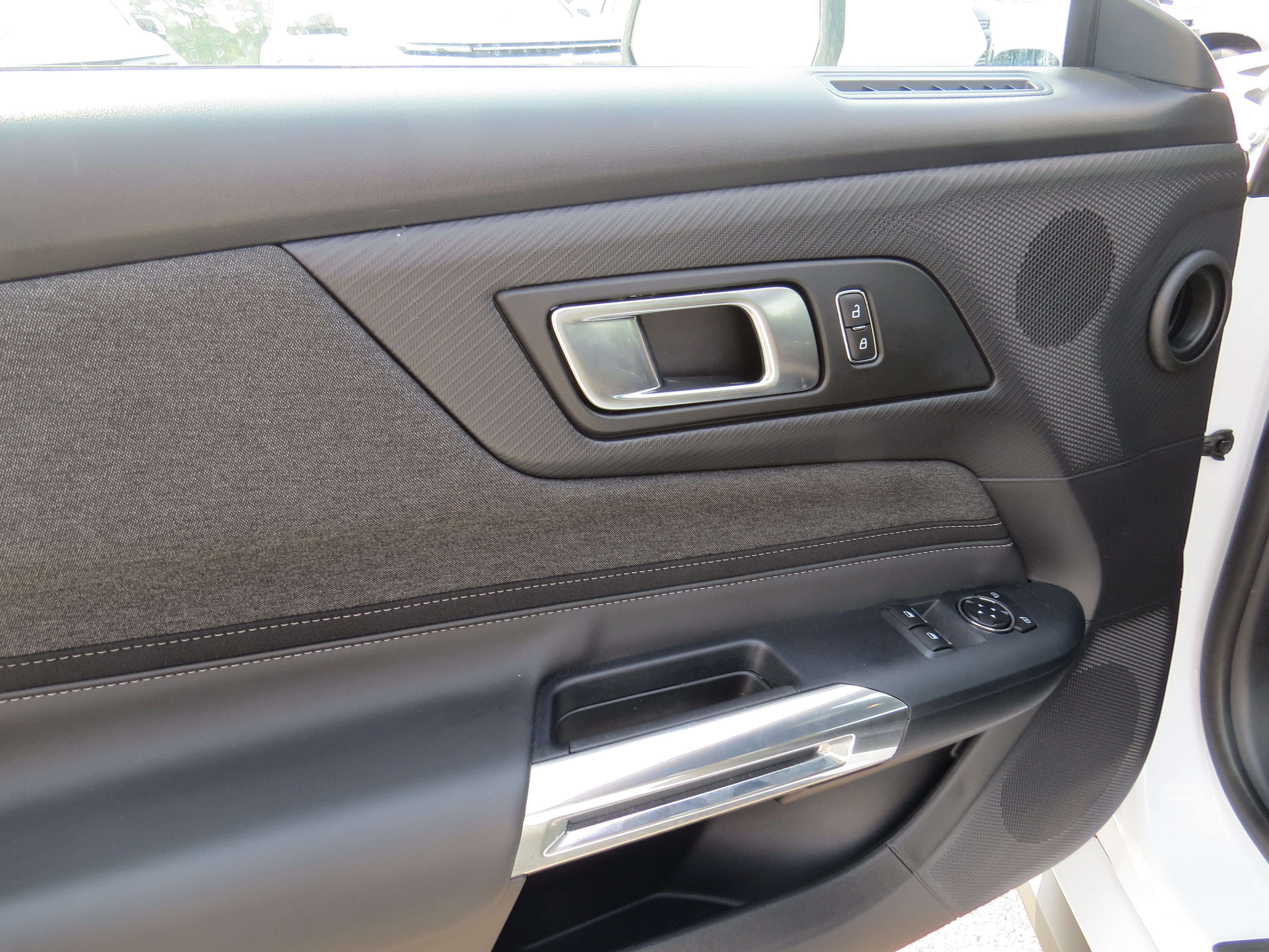 Used 2025 Ford Mustang GT RWD image 14