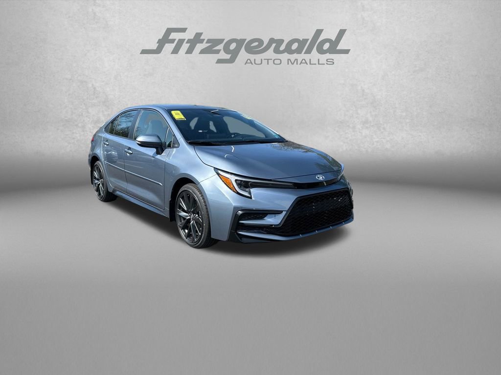 Used 2026 Toyota Corolla SE image 1