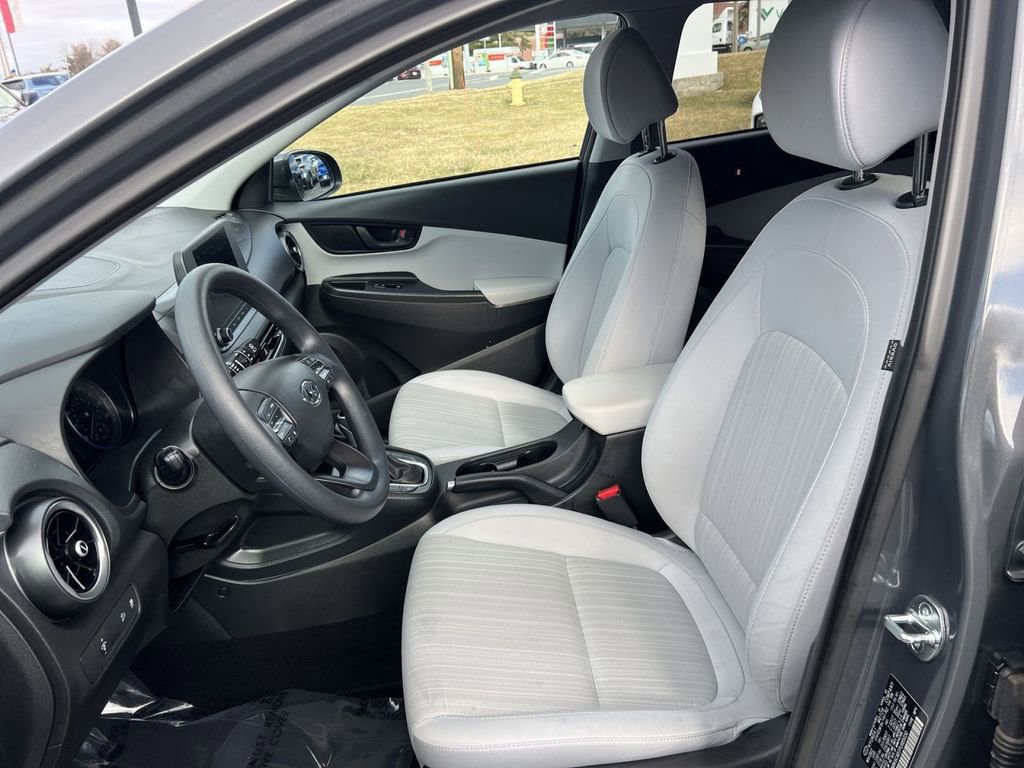 Used 2023 Hyundai Kona SEL w/ Cargo Package image 13