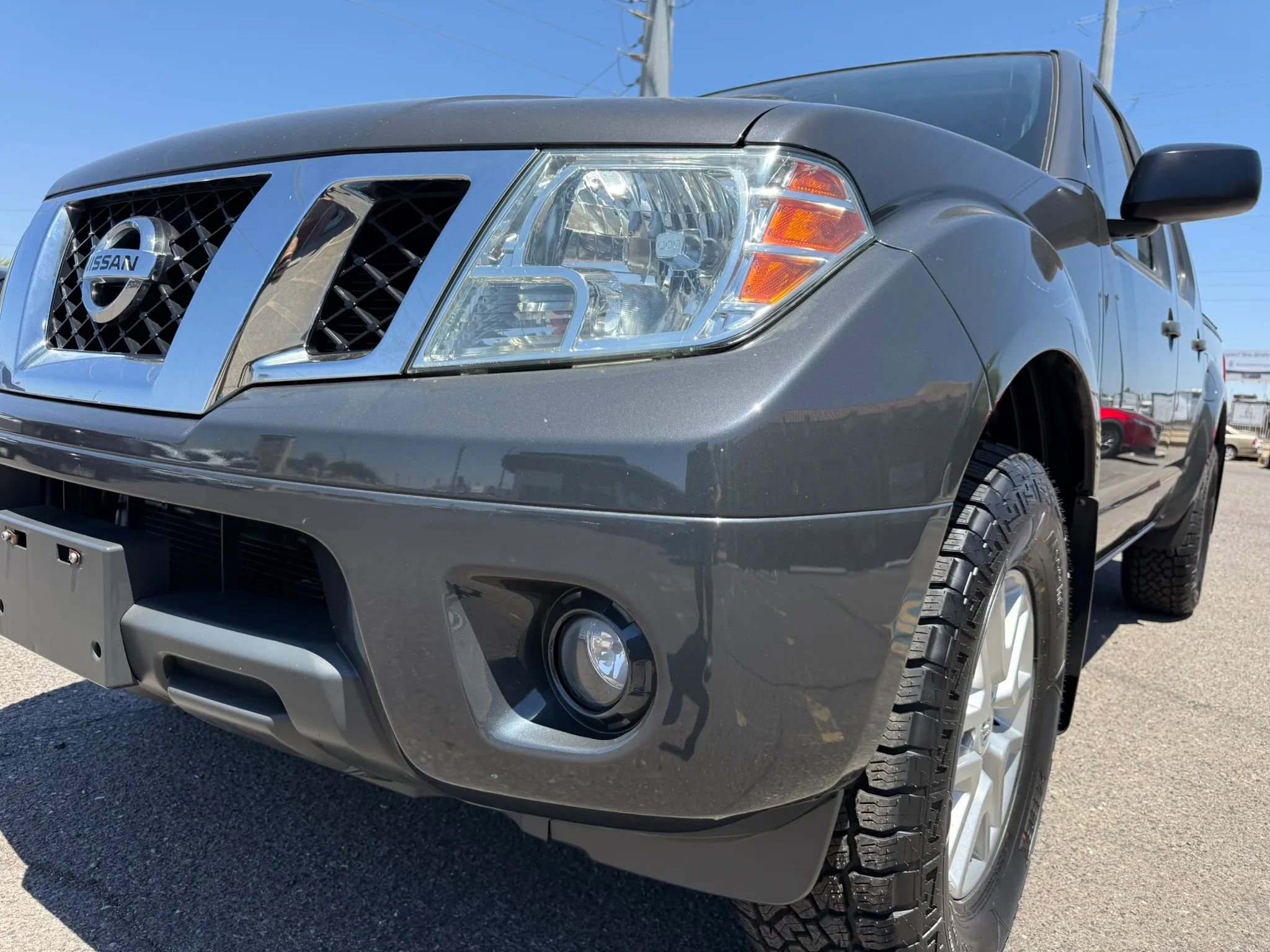 Used 2015 Nissan Frontier SV w/ SV Value Truck Package AWD/4WD image 41