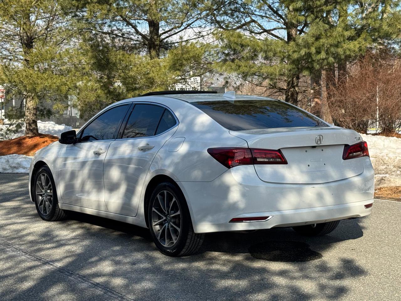 Used 2015 Acura TLX V6 w/ Technology Package image 4