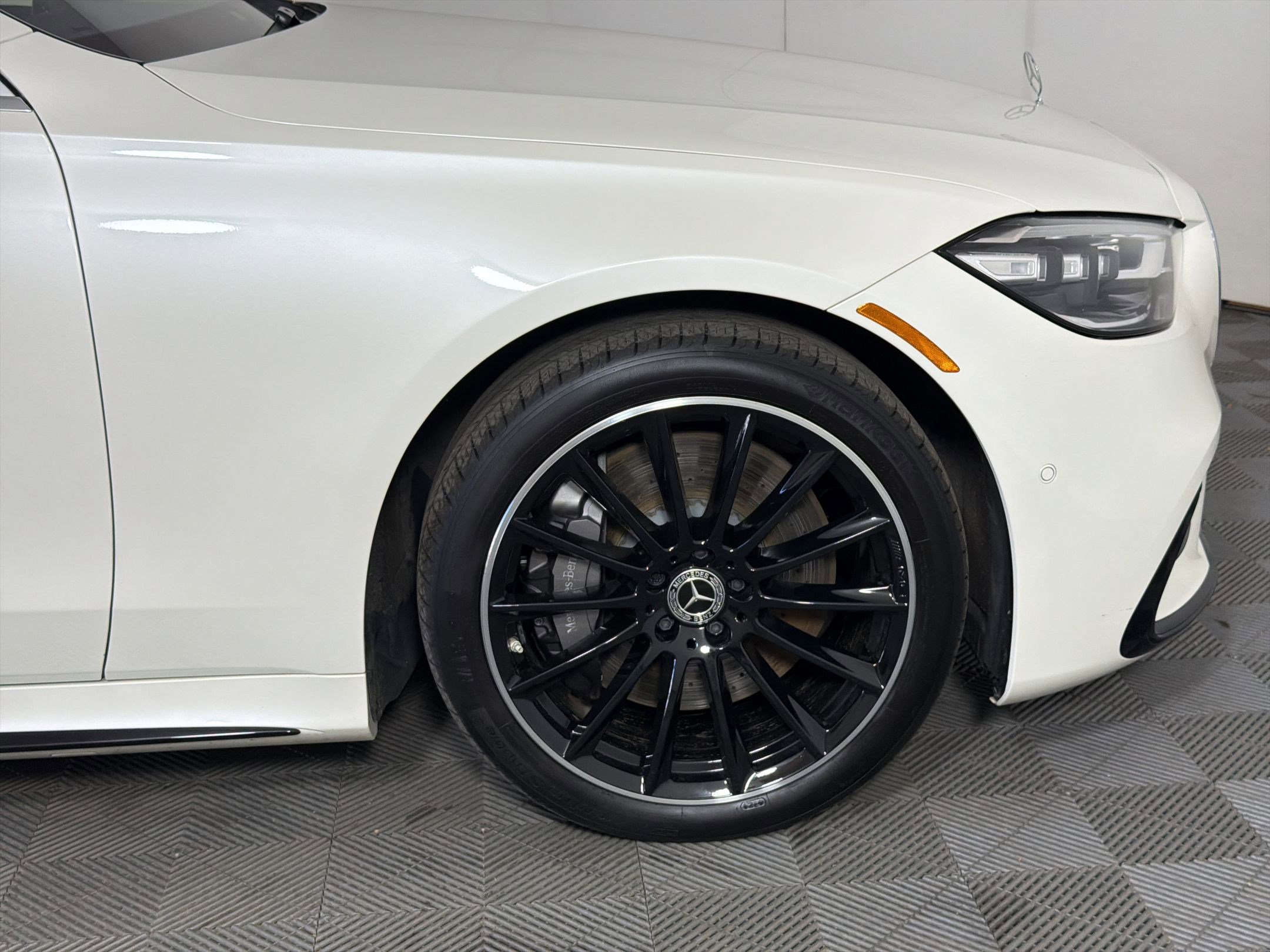 Certified 2022 Mercedes-Benz S 500 4MATIC w/ AMG Line Package image 12