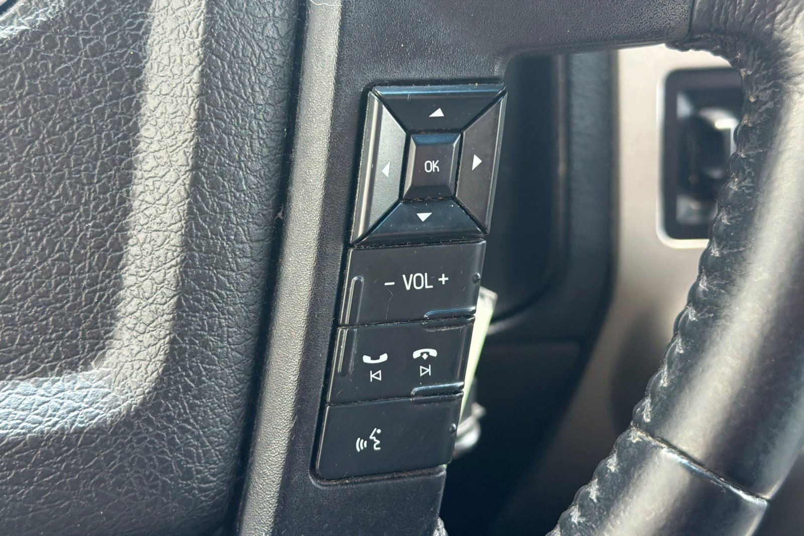 Used 2016 Ford Expedition EL XLT w/ Equipment Group 202A AWD/4WD image 34