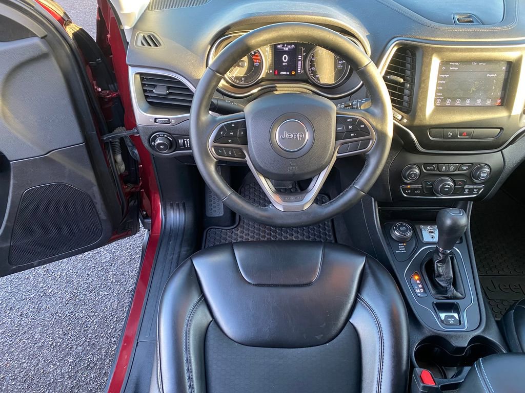 Used 2019 Jeep Cherokee Latitude Plus w/ Cold Weather Group image 30