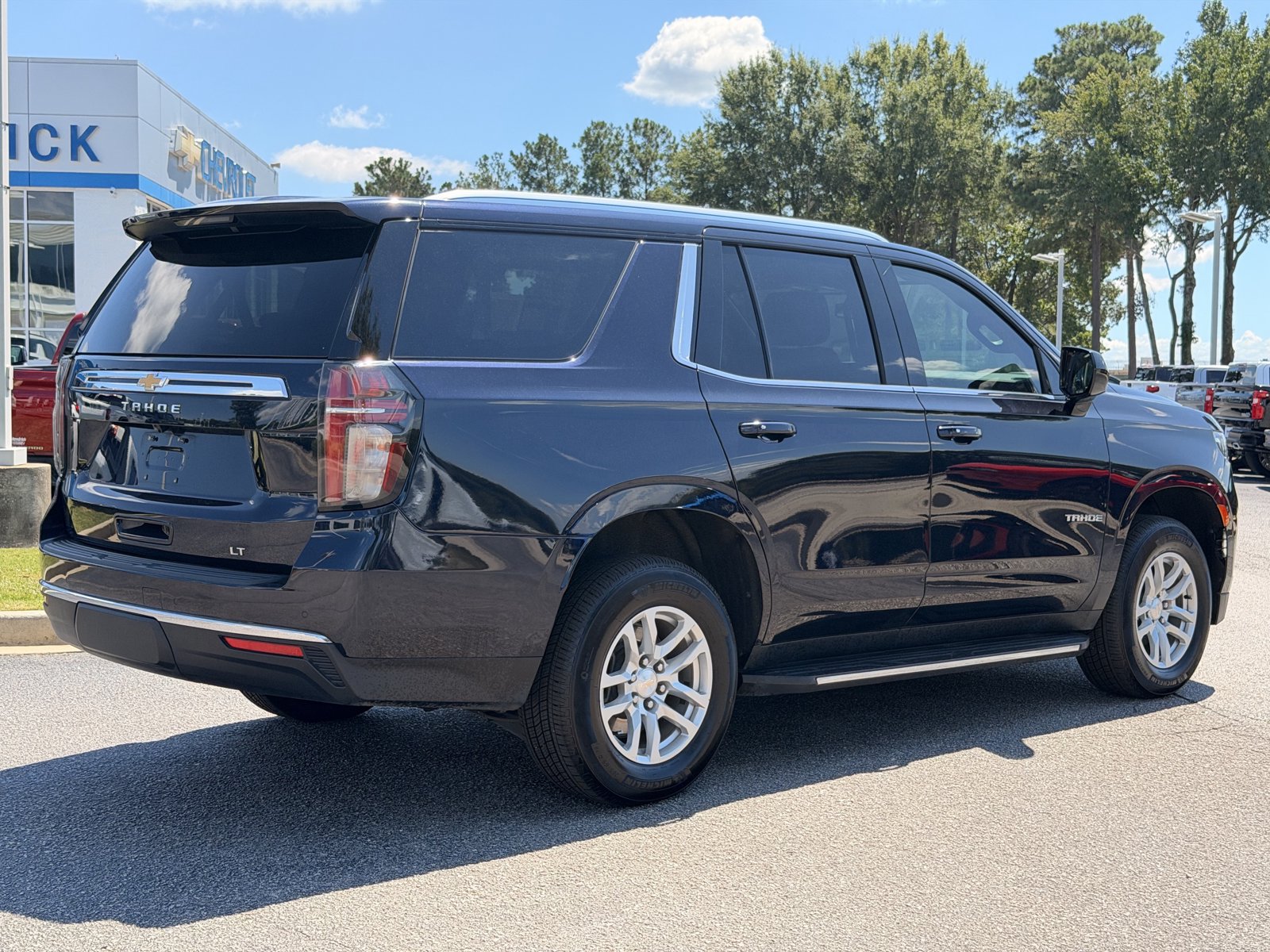 Used 2021 Chevrolet Tahoe LT RWD image 9