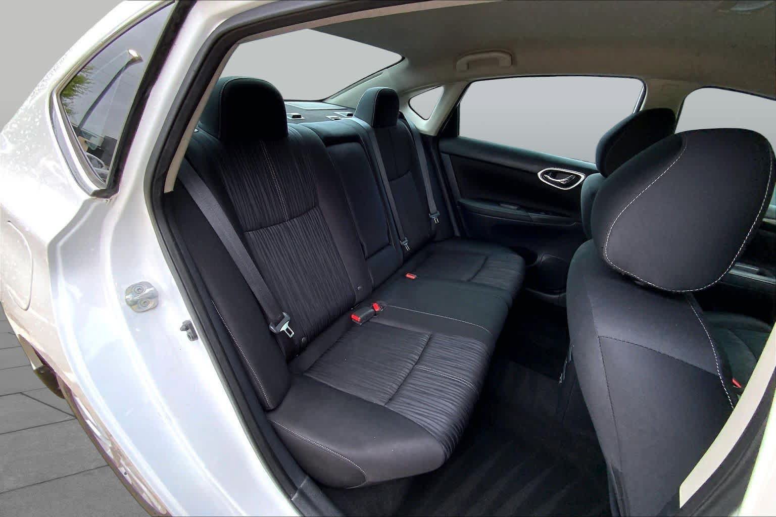 Used 2018 Nissan Sentra SV FWD image 18