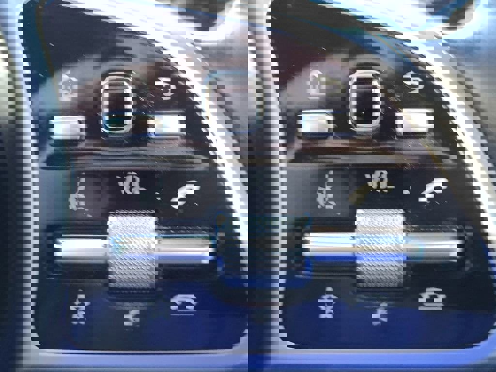 Used 2023 Mercedes-Benz GLB 250 4MATIC image 12